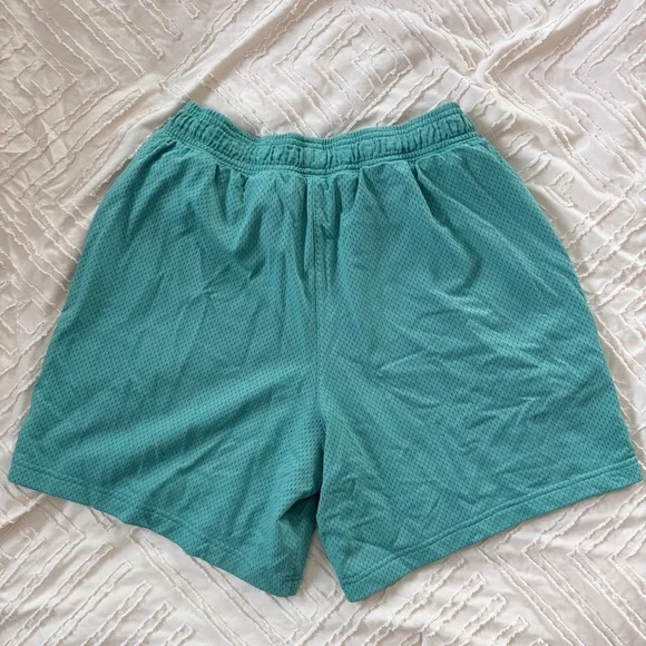 Gymshark Teal Sports Bra and Shorts Set - Picture 4 of 11